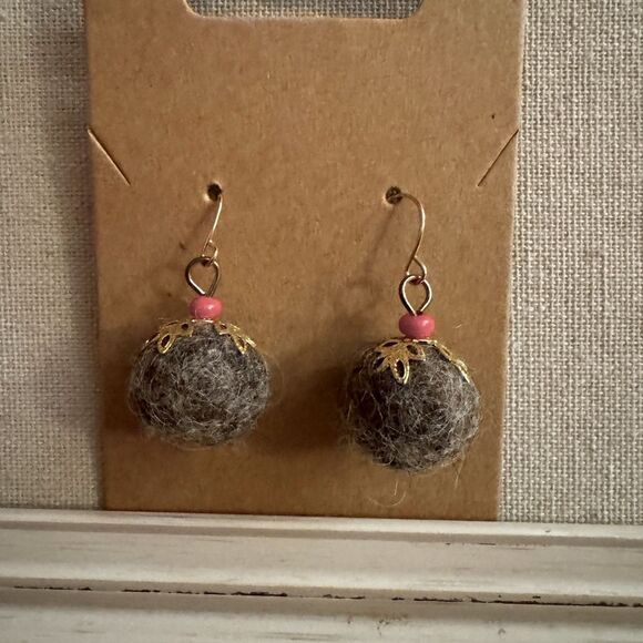 Gist Jewelry Festive Scottish Christmas Pudding Earrings - set of 2 NWT - Picture 4 of 6